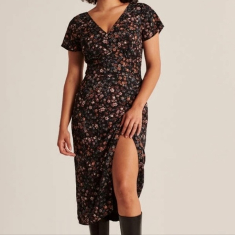 Abercrombie & Fitch Midi Black Floral Dress